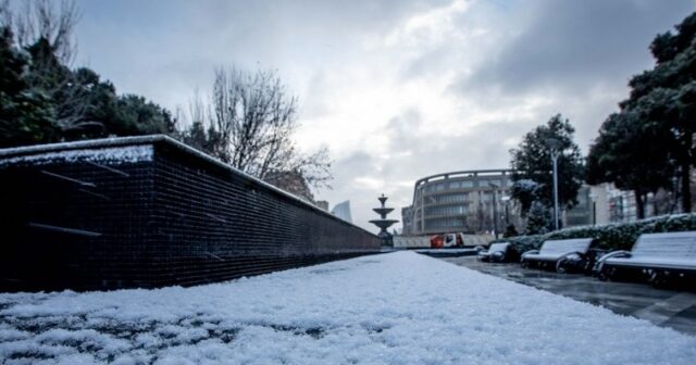 Hava şəraiti kəskin dəyişəcək, temperatur enəcək, Bakıda qar yağacaq