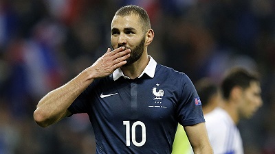 Benzema komanda yoldaşını şantaj etdiyi üçün cərimələndi