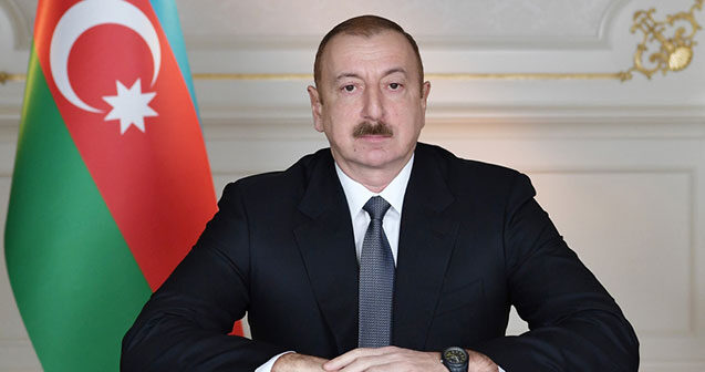 Prezident məhkəmə hakimləri ilə bağlı qanuna dəyişikliyi təsdiqlədi