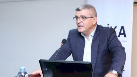 “Boş-boş 1-2 saat söhbət edib, çıxırıq” – deputat