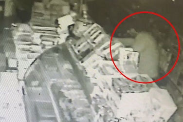 Azərbaycanda 12 min manatlıq oğurluğun görüntüləri – ANBAAN VİDEO