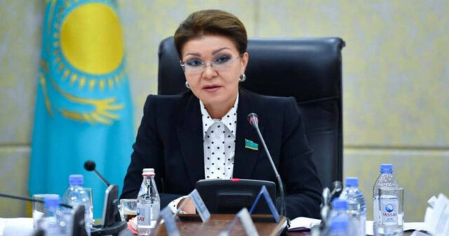 Nazarbayevin qızı Milli Məclisin iclaslarında iştirak etmədi
