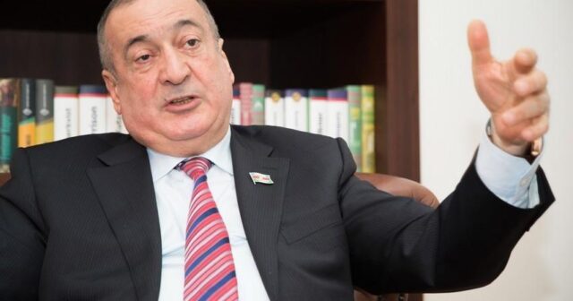 DÜŞMƏNİ GÜLDÜRƏN “AĞSAQQAL MƏSLƏHƏTİ”… – Yaxud Eldar Quliyev “zavod çörəyi” yeyirmi?