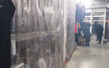 “Bakıxanov” Ticarət Mərkəzində ETİRAZ – satıcılar dükanları bağlayıb