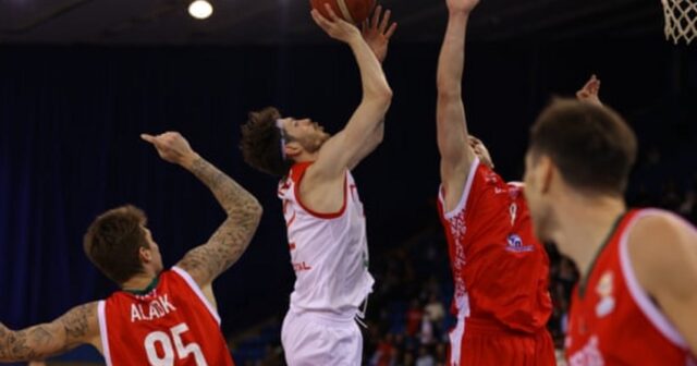 Belarusun basketbol yığması İngiltərəyə buraxılmayıb