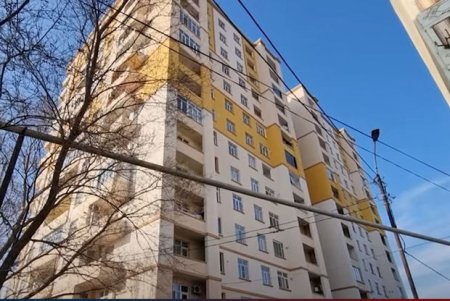 Sumqayıtda 200 ailə evlərinə çıxarış sənədi ala bilmir – VİDEO