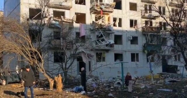 Raket hücumuna məruz qalan Xarkovda son vəziyyət – VİDEO