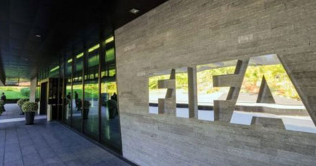 FİFA Rusiya bayrağı və himnini qadağan etdi