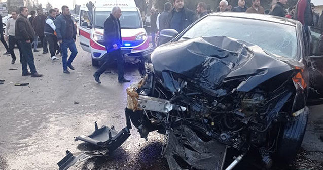 İcra müavininin sürücüsü sərxoş halda xidməti maşınla qəza törətdi – FOTOLAR