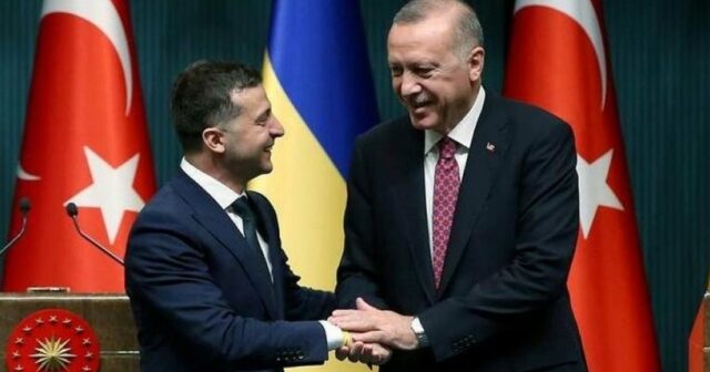 Türkiyə Rusiya hərbi gəmilərinin Qara dənizə keçidini bağlayıb