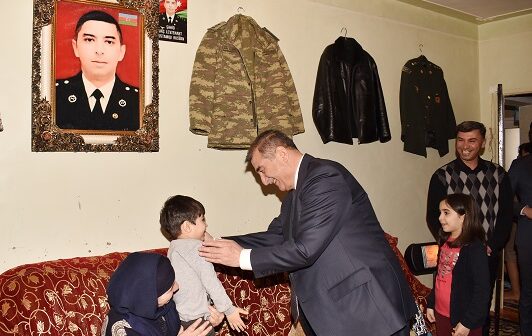 Şirvanda Novruz bayramı münasibətilə şəhid ailələrinə və müharibə iştirakçılarına bayram sovqatı verilib