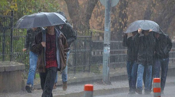 Havanın temperaturu kəskin enəcək: Yağış, külək olacaq – XƏBƏRDARLIQ