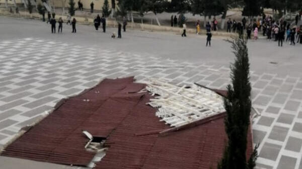 Külək bu məktəbin damını 10 ildə 3 dəfə UÇURUB