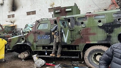 Azad edilmiş Kiyev vilayətindən 410 nəfərin meyiti çıxarıldı (FOTO)
