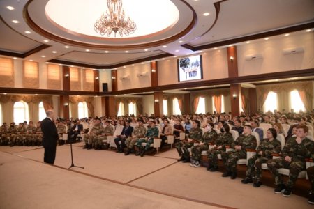“Şahin” hərbi-idman oyunlarının Nəsimi rayon birinciliyinin qalibləri ilə görüş keçirildi