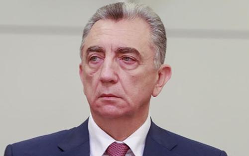 Eldar Əzizovdan Bakıdakı qəzalı binaların taleyi barədə açıqlama