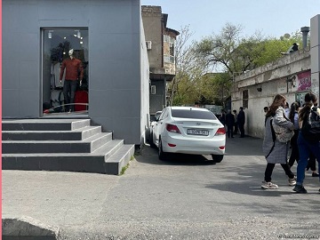 Bakıda 15 yaşlı oğlan anasını belə öldürdü – ANBAAN VİDEO