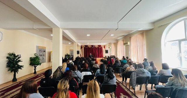 Nəsimi rayon İcra Hakimiyyətinin Başçısı səyyar qəbul keçirib