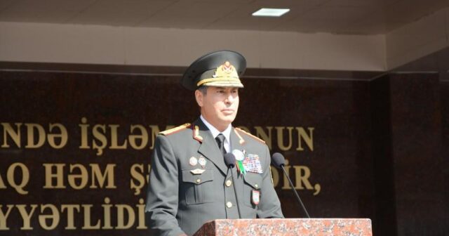 Vilayət Eyvazov birinci müavini təqaüdə göndərdi – FOTO