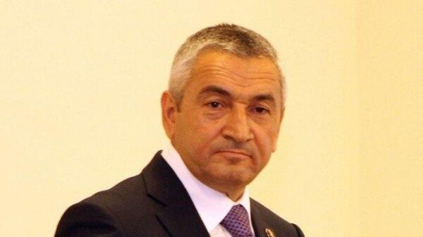 SOS: ADİL VƏLİYEV BAKIXANOVUN ARXİTEKTURASINI DAĞIDIR -PREZİDENT QARIŞMASA…