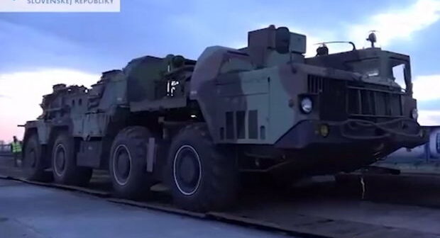 Slovakiyanın “S-300” ZRK sistemlərinin Ukraynaya təhvil verilməsinin görüntüləri yayılıb – VİDEO
