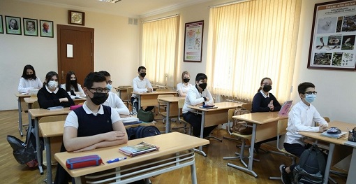Təhsil müəssisələrində maska taxmaq tövsiyə edilir, məcburi deyil