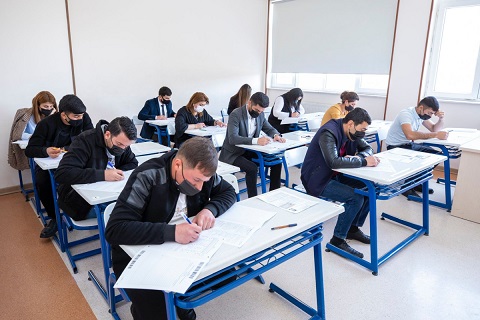 DİM bu gün Bakıda dövlət qulluğuna test imtahanı keçirəcək