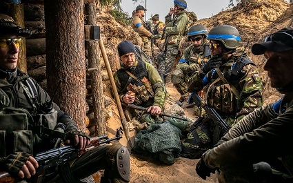 Ukrayna Rusiya qərargahlarını sıradan çıxarıb, 1 general, 300-dək hərbçi öldürüldü