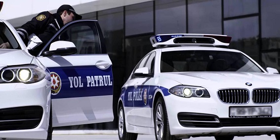 Bakıda yol polisindən təhlükəli manevrlər – VİDEO