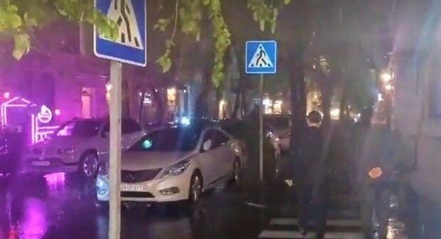 Bakıda güclü yağış yolları keçilməz etdi- VİDEO