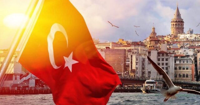 Türkiyə Finlandiya və İsveçin NATO-ya müraciəti ilə bağlı danışıqlar üçün şərtini irəli sürüb
