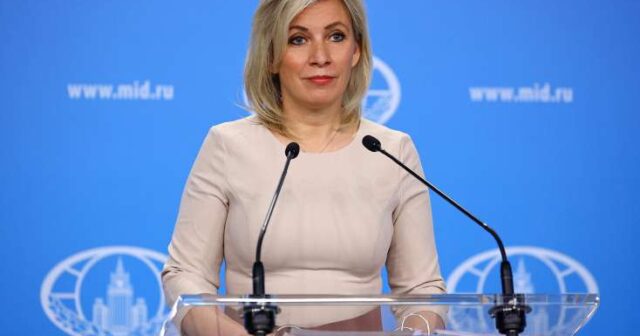 Mariya Zaxarova geyimi ilə təəccübləndirdi – FOTO