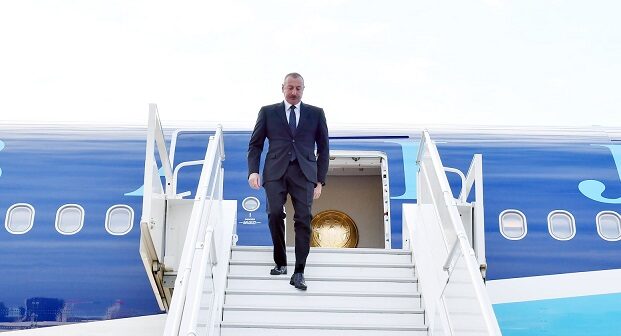 İlham Əliyev Özbəkistana getdi