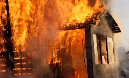 Bakıda DƏHŞƏT: Evdə 3 nəfər yandı, körpə öldü