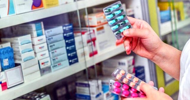 Vitaminlər xərçəng və digər xəstəliklərdən qorumur – Boşuna pul itkisi