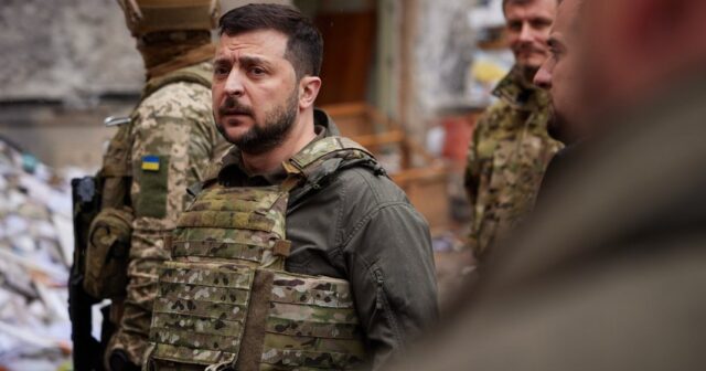 Zelenski İlan adasının azad olunmasını şərh edib
