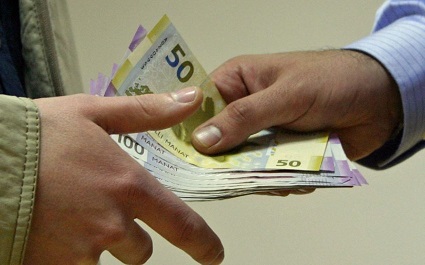 “DOST”un əməkdaşı dələduzluq edərək vətəndaşların pulunu mənimsədi