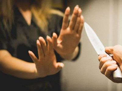 Tovuzda dəhşətli qətl: Ər arvadının boğazını kəsdi