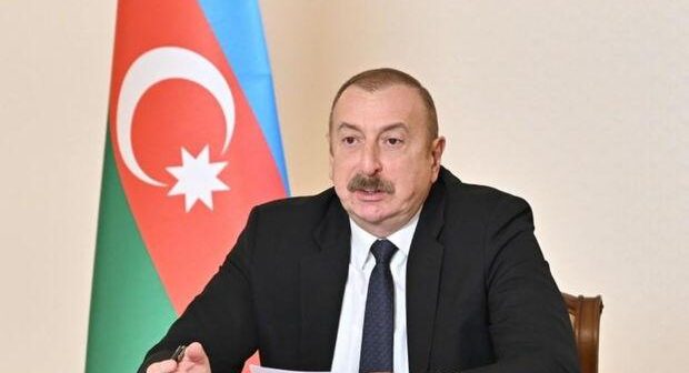 “Bəzən kimsə fikirləşir ki, neftin qiyməti artıb, Azərbaycan daha çox zənginləşib”