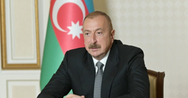 İlham Əliyev: «Əgər qurumun başında dayanan kadr öz cibinə işləyirsə…»