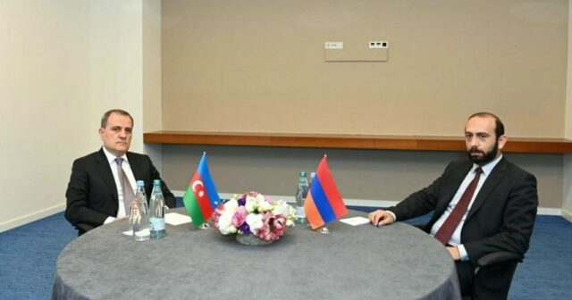 Ceyhun Bayramov və Ararat Mirzoyanın müzakirə etdikləri məsələlər açıqlanıb