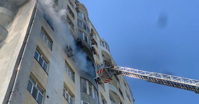 Bakıda yaşayış binasında yanğın olub