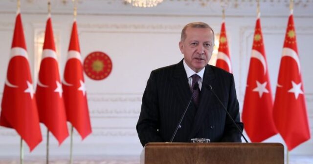 Ərdoğan: “İsveç 3-4 terrorçunu Türkiyəyə təhvil verib, amma yetərli deyil”