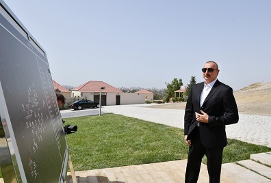 Prezident Ramanada sakinlərlə söhbət etdi-FOTOLAR