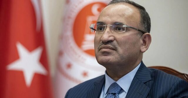 Türkiyəli nazir: “İsveç və Finlandiya tələblərimizə cavab verməyib”
