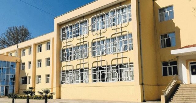 Bu universitet publik hüquqi şəxsə çevrildi