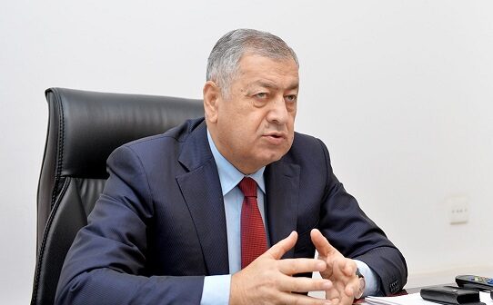 “2-3 nəfəri dəyişməklə gömrükdəki problemlər öz həllini tapmaz ki?”