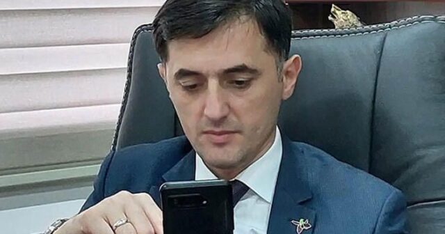 Partiya sədri: “Bulvar İdarəsi göstərsin, görək, 3 manata çayı harada verirlər?!”