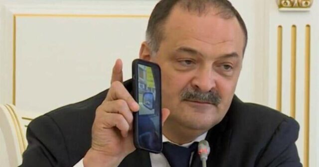 Dağıstan lideri səfərbərlik çağırışına QƏZƏBLƏNDİ: “Siz nəsiniz, axmaqlar?” – VİDEO