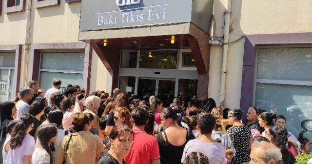 Bakı Tikiş Evində İZDİHAM — FOTO/VİDEO